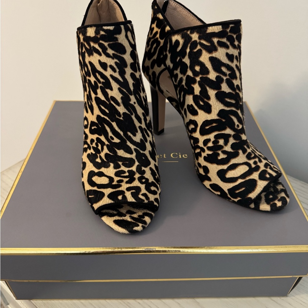 Louise et Cie Leopard Print Ankle Boots